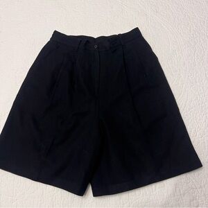 Sag harbor Vintage black Wool pleated high waist shorts with pockets size 10